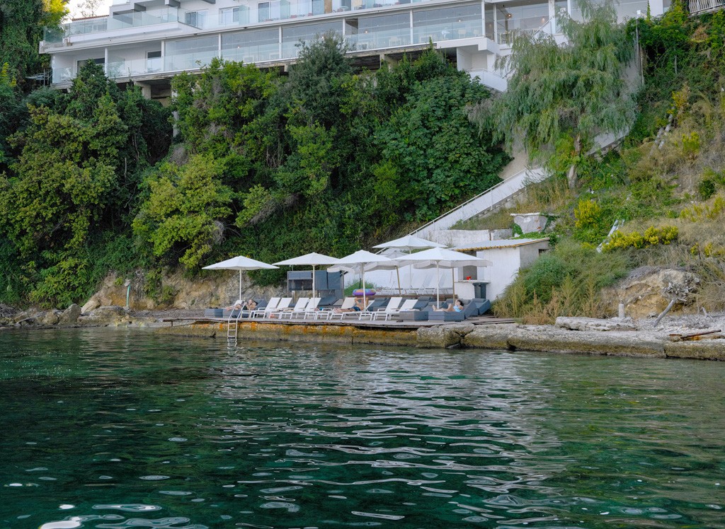 ΙΔΙΩΤΙΚΗ ΠΑΡΑΛΙΑ