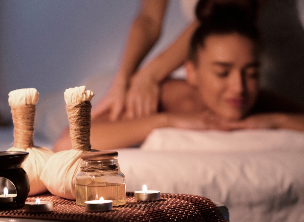 Μασάζ & Θεραπείες Ομορφιάς στο Δωμάτιο